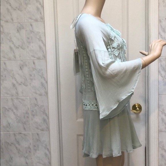 MINT BELL SLEEVE CROCHET TRIM MINI BOHO DRESS - Picture 6 of 8